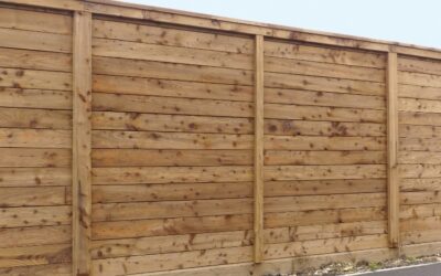 Composite vs Timber Fencing